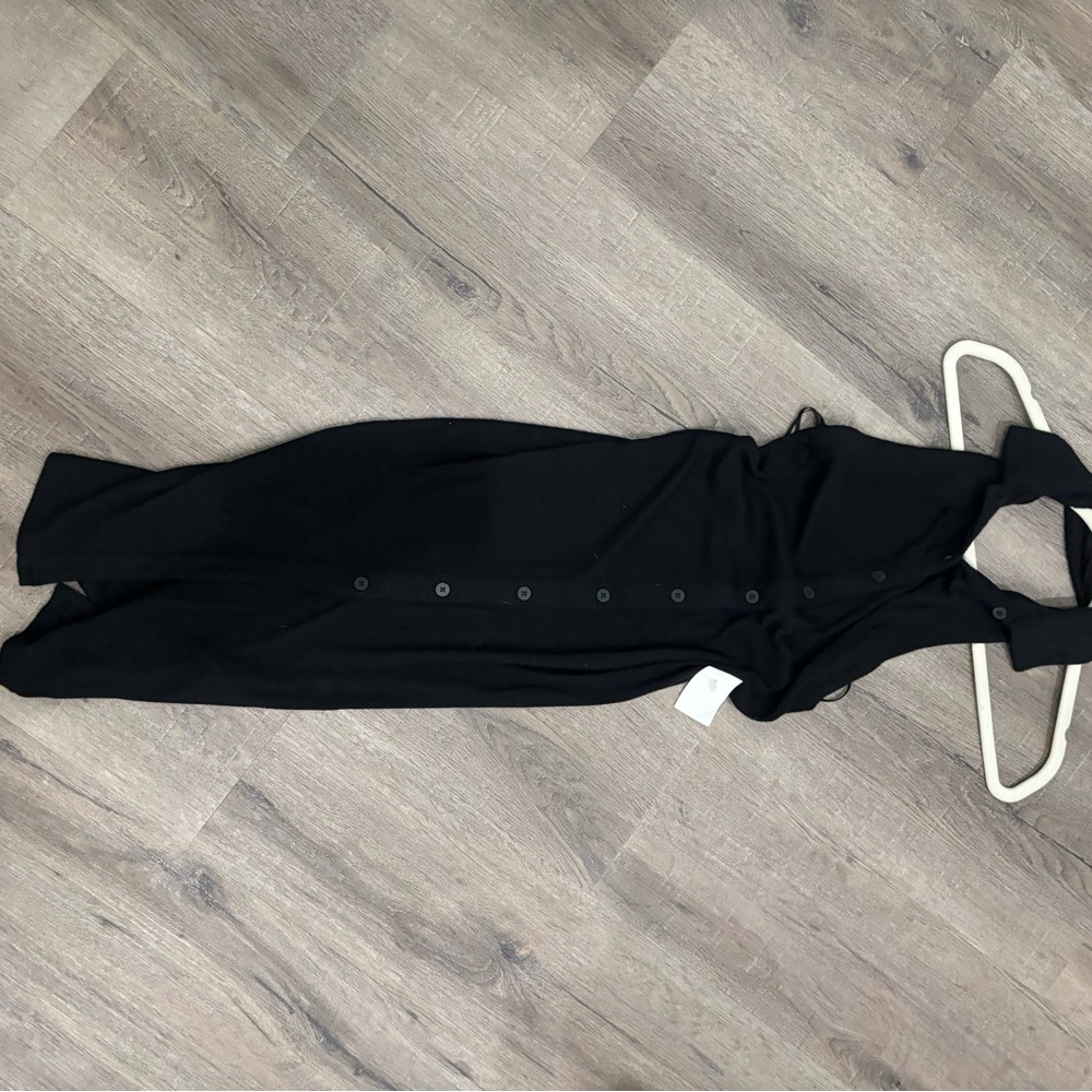 ALIX NYC Black midi sleeveless Dress